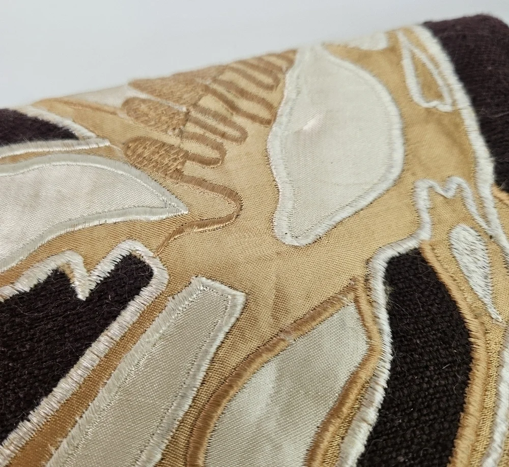VINTAGE Lawrence Bentley Brown Floral Embroidered Brown Clutch Wristlet Bag